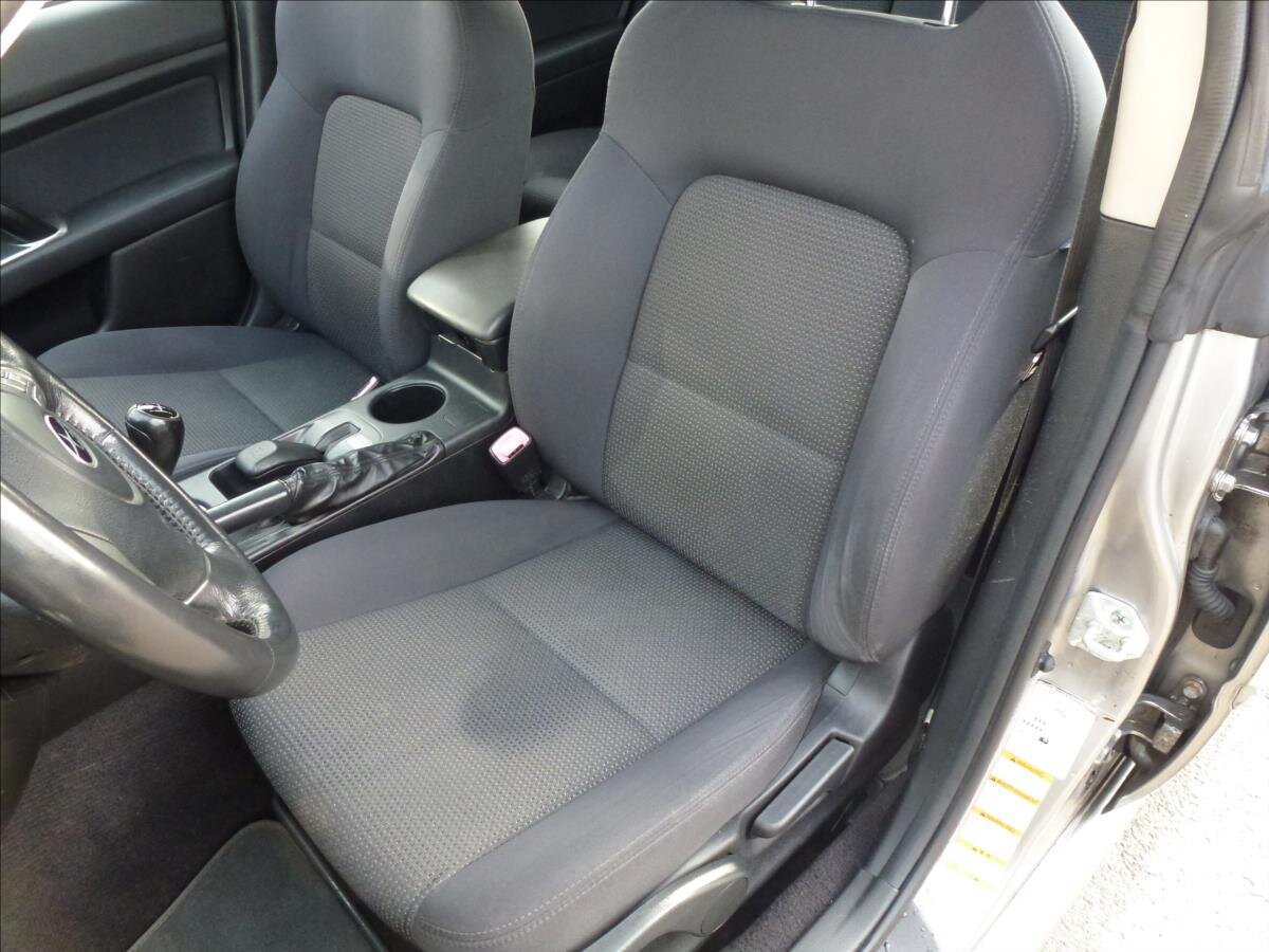 Subaru Legacy Kombi 2,0 l 121 kw