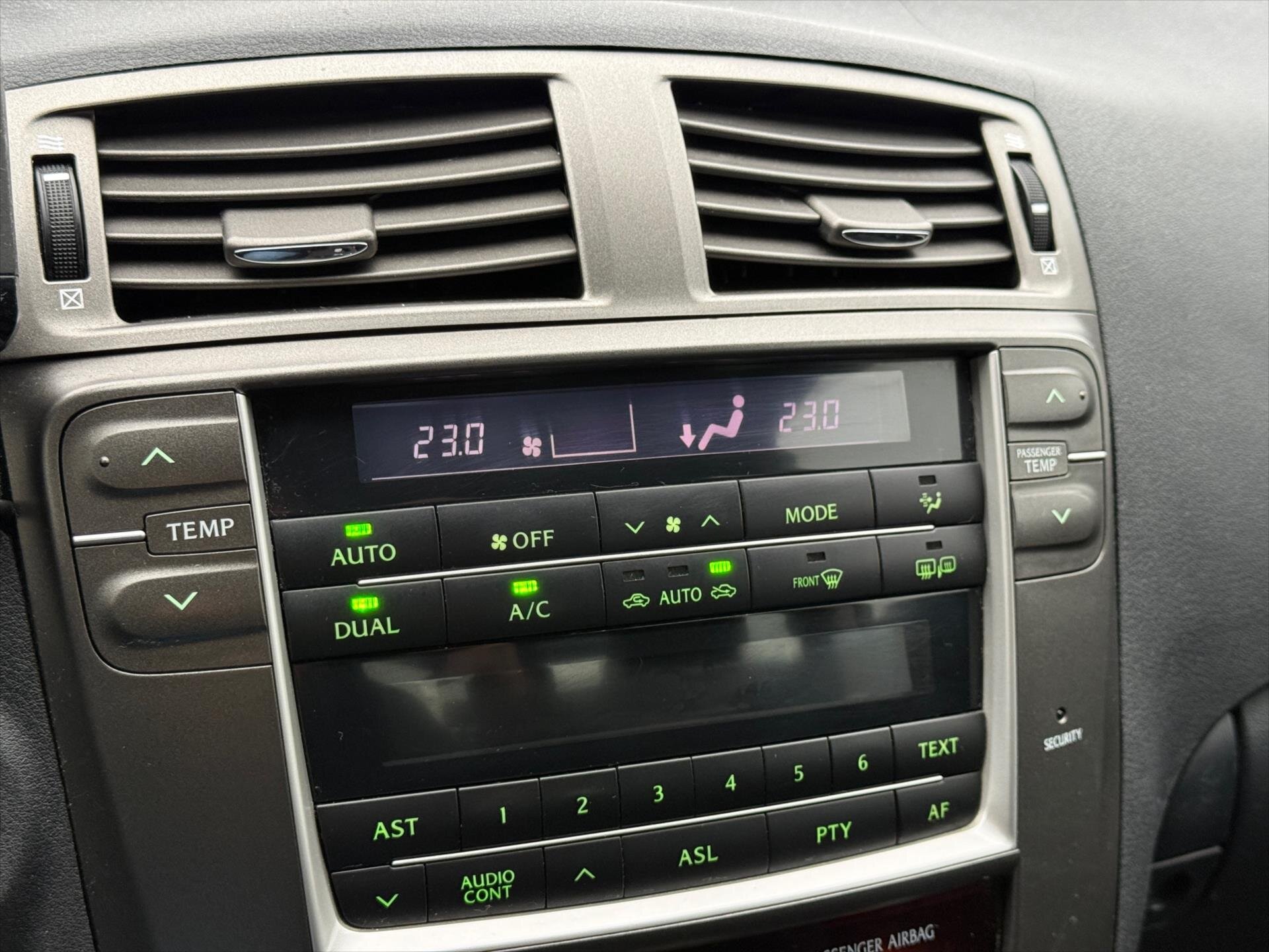 Lexus IS Sedan 2,5 l 153 kw