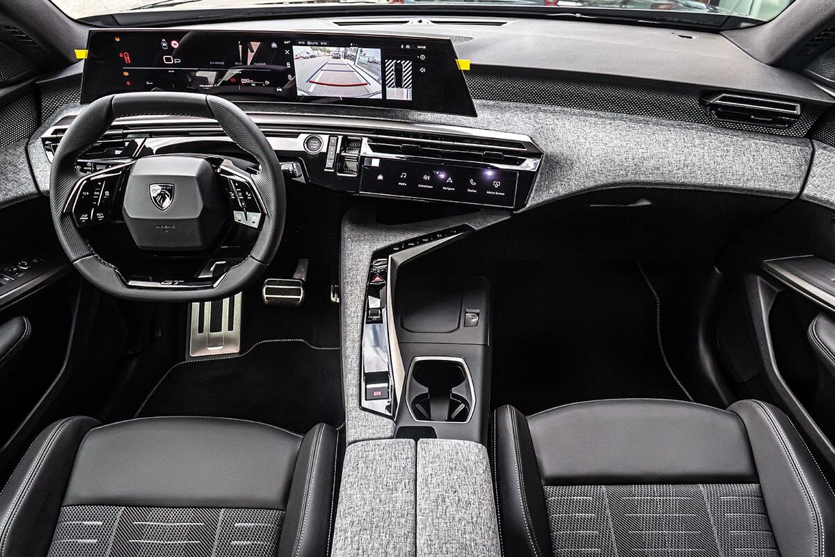 Peugeot 3008 Sedan 1,2 l 136 kw