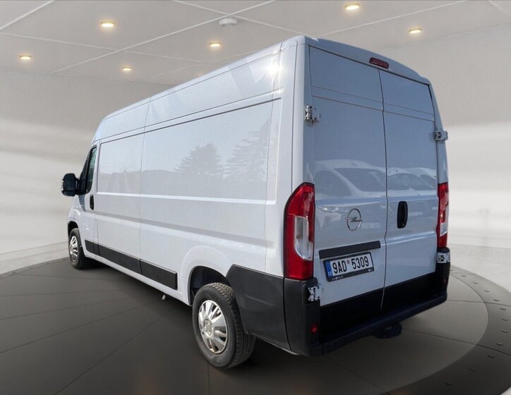 Opel Ostatní Skříň 2,2 l 121 kw