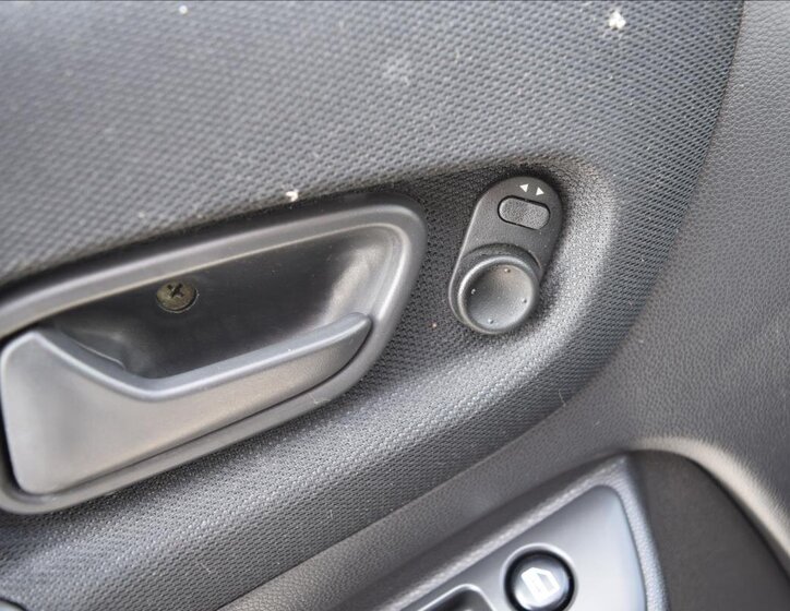 Subaru Justy Hatchback 1,3 l 66 kw