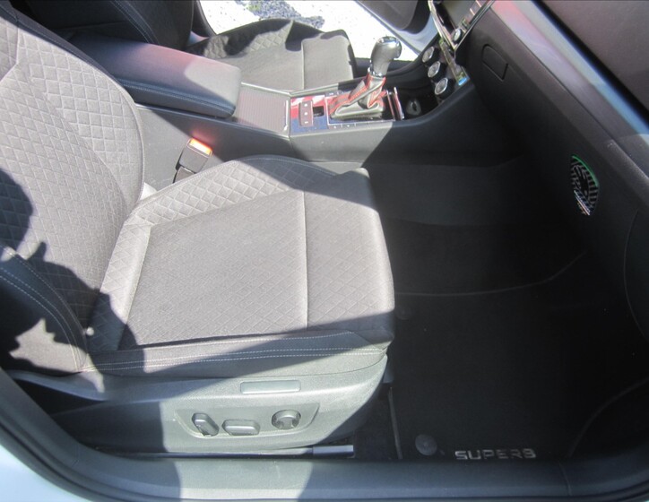 Škoda Superb 17