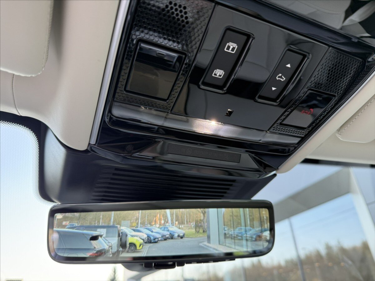 Land Rover Range Rover SUV / Terénní 4,4 l 390 kw