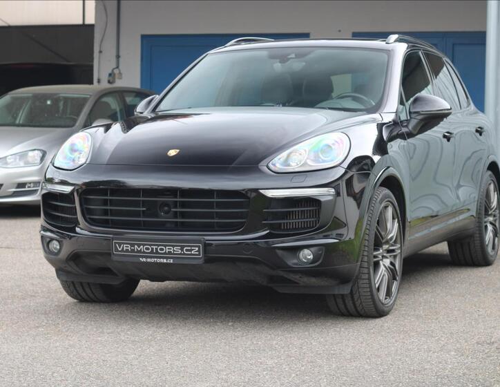 Porsche Cayenne SUV 4,1 l 283 kw