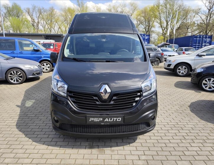 Renault Trafic 9