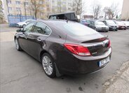Opel Insignia Sedan / Limuzína 2,0 l 118 kw