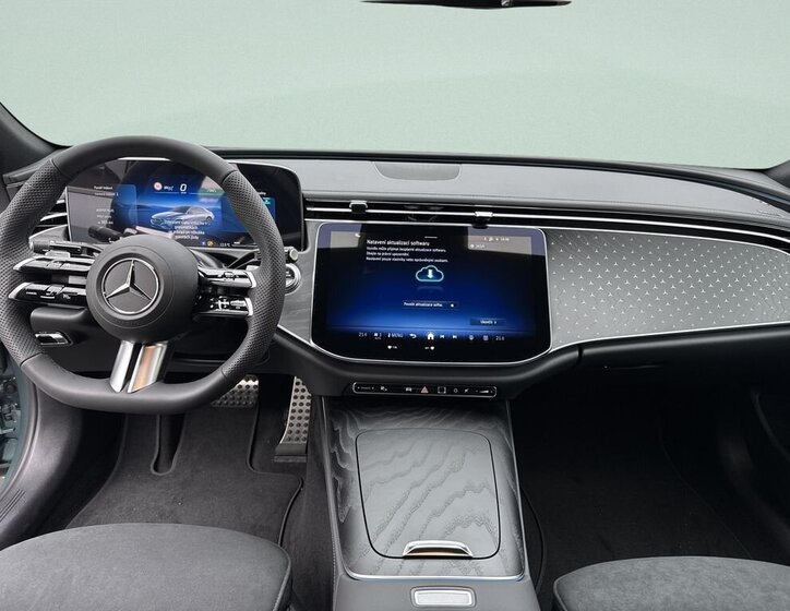 Mercedes-Benz Třídy E Sedan / Limuzína 2,0 l 167 kw