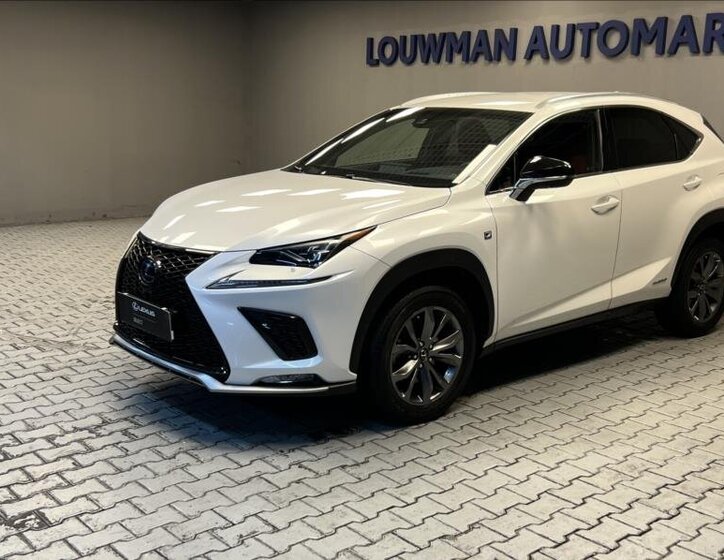 Lexus NX 300h SUV 2,5 l 145 kw
