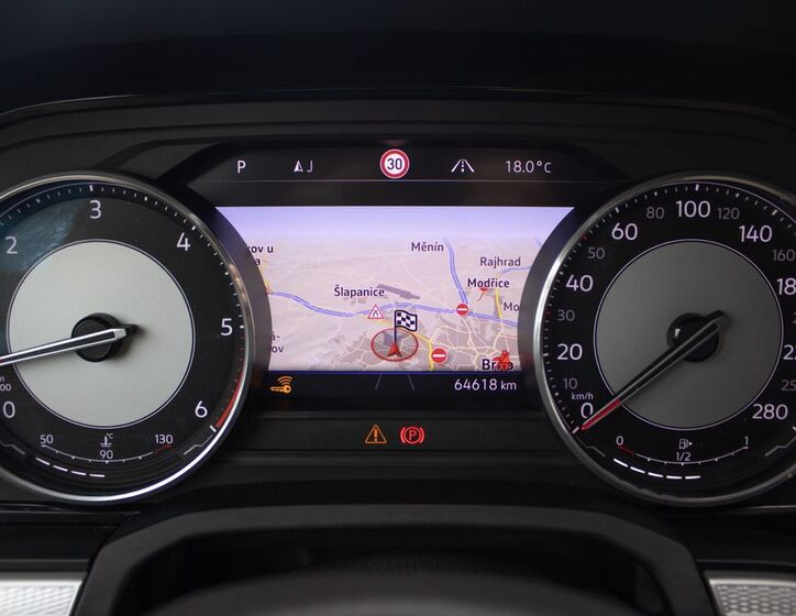 Volkswagen Touareg 13