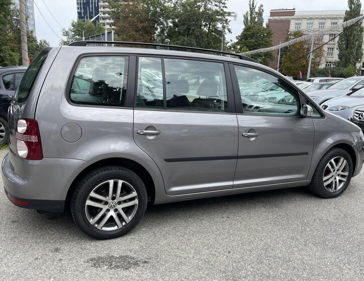 Volkswagen Touran MPV 2,0 l 80 kw