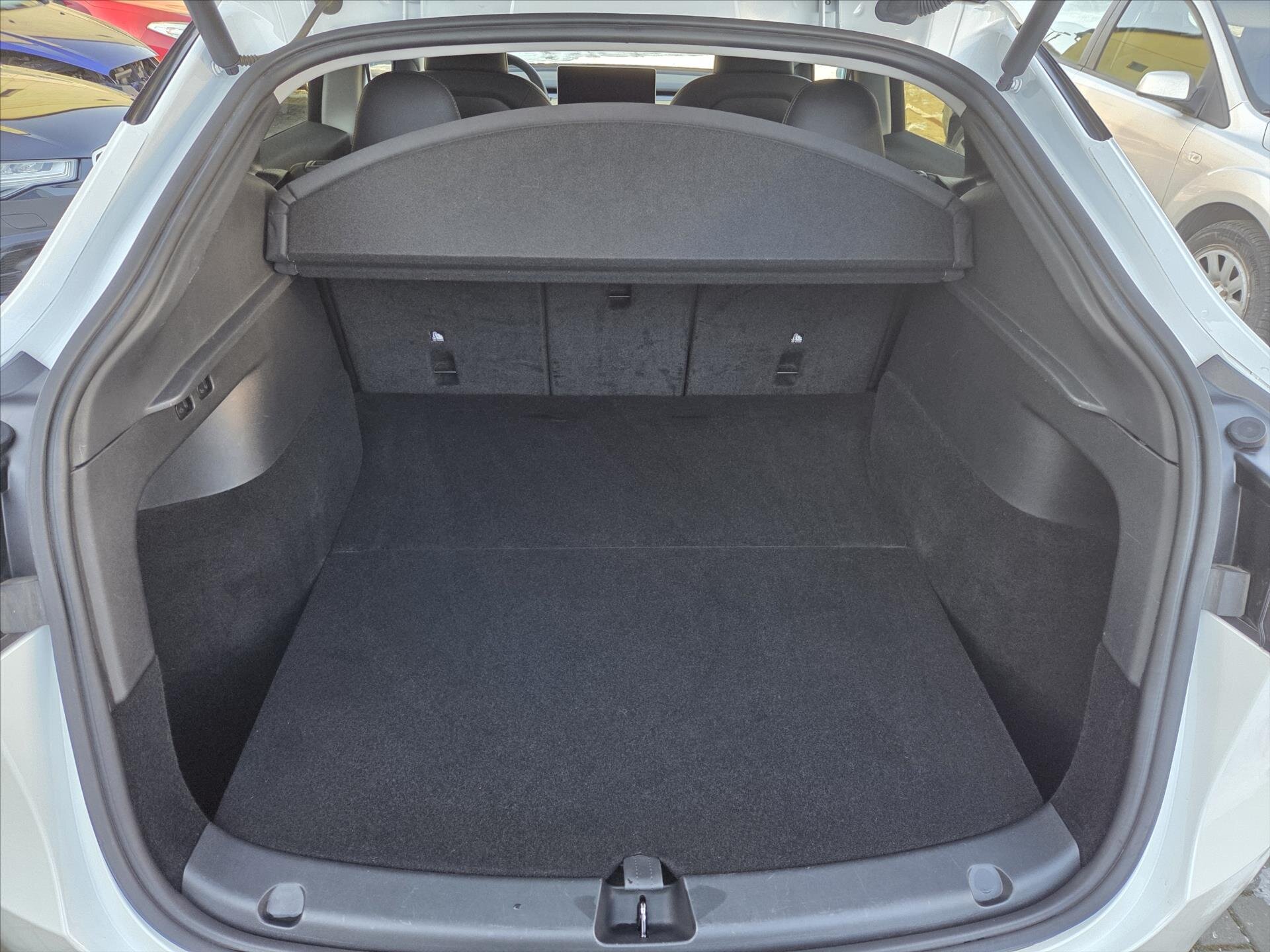 Tesla Model Y SUV 0,0 378 kw