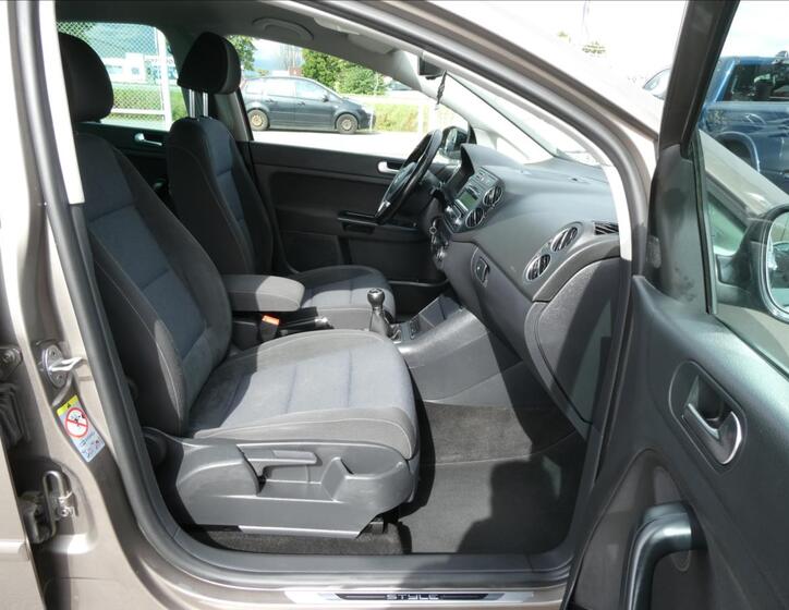 Volkswagen Golf Plus 23