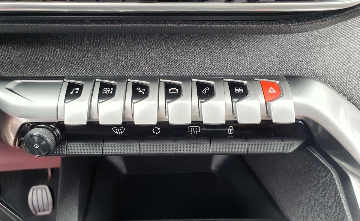 Peugeot 5008 SUV 2,0 l 110 kw