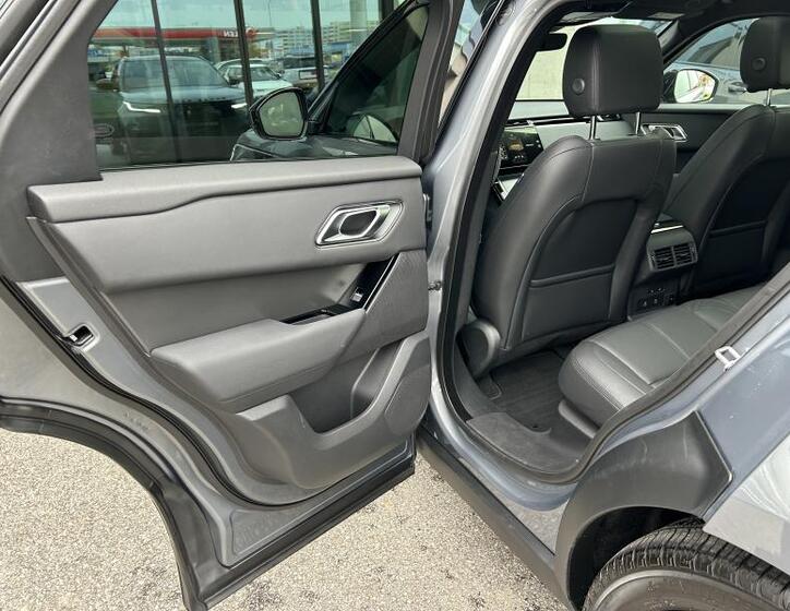 Land Rover Range Rover Velar 10