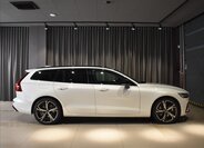 Volvo V60 Kombi 2,0 l 228 kw
