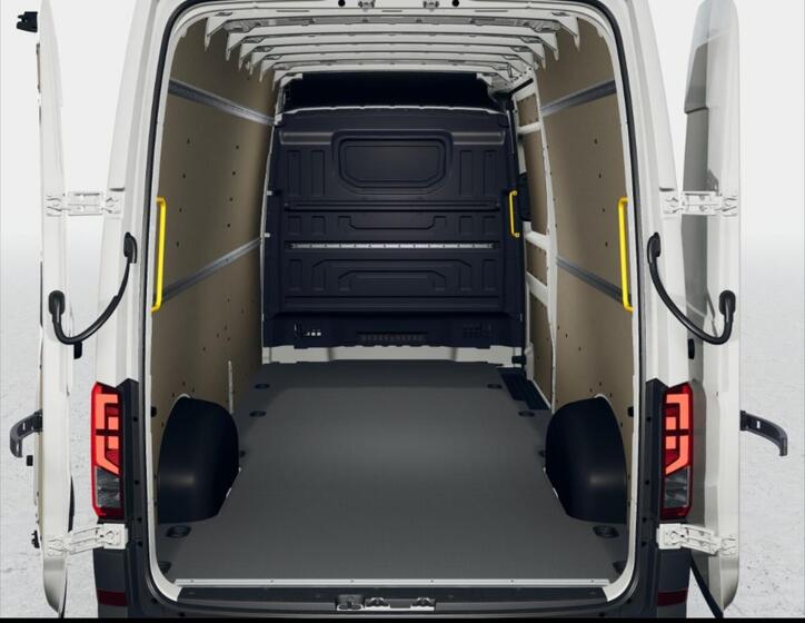 Volkswagen Crafter 8