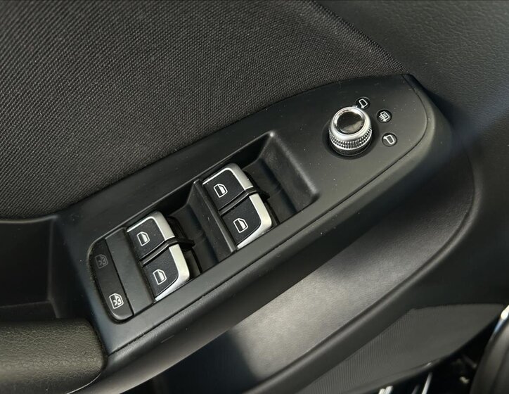 Audi A5 Sedan / Limuzína 2,0 l 140 kw