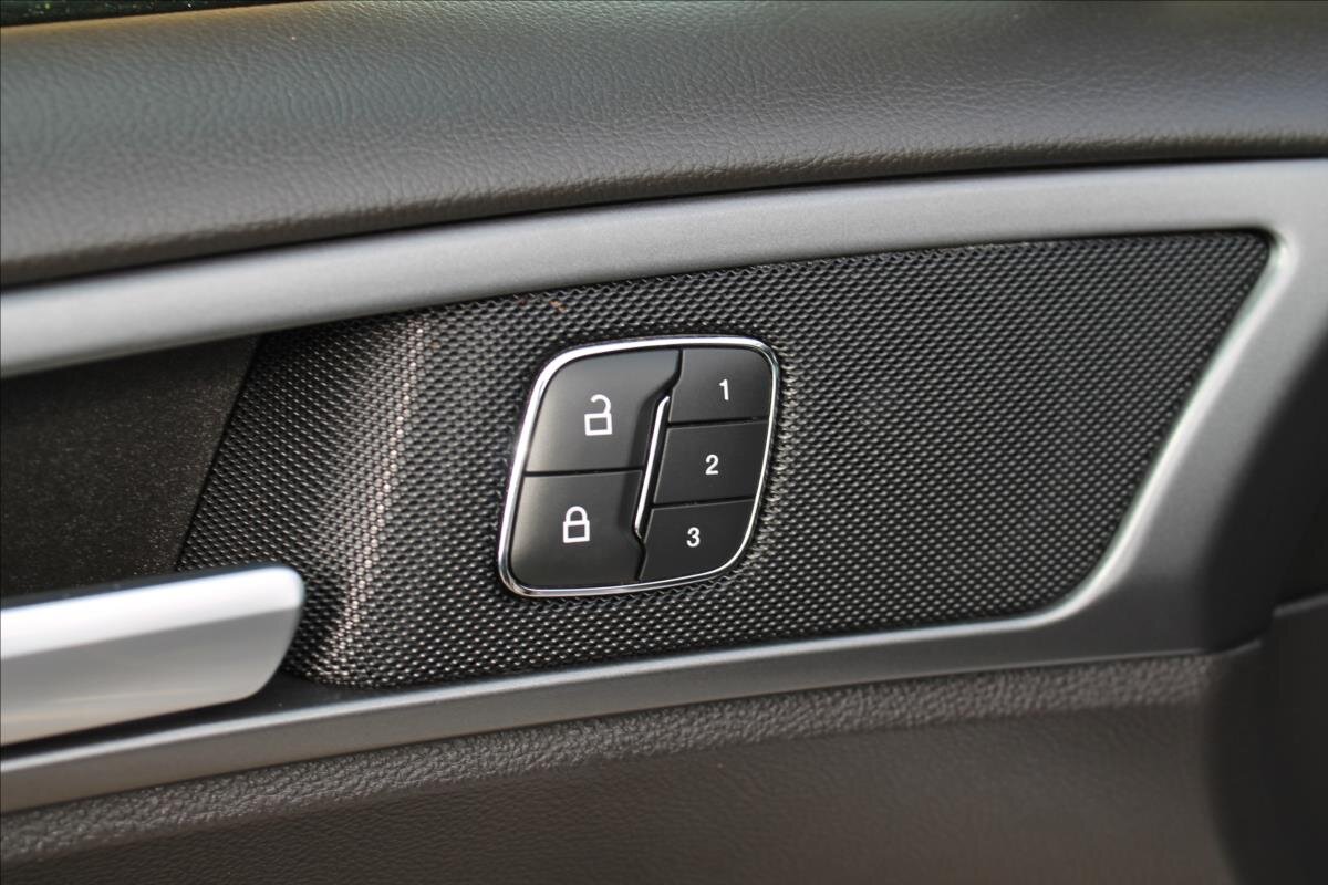 Ford Mondeo Kombi 2,0 l 132 kw