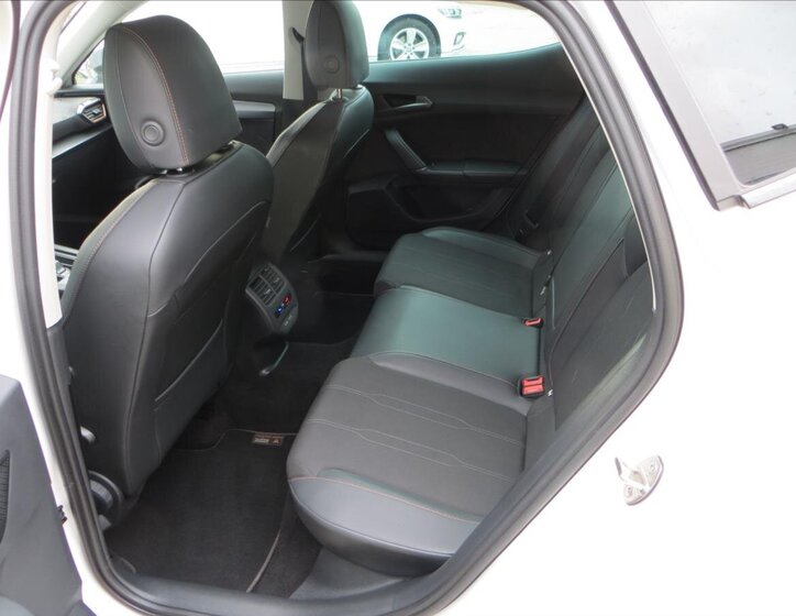 Cupra Formentor SUV / Terénní 1,5 l 110 kw