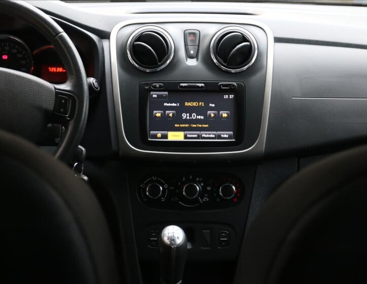 Dacia Sandero Hatchback 898,0 66 kw