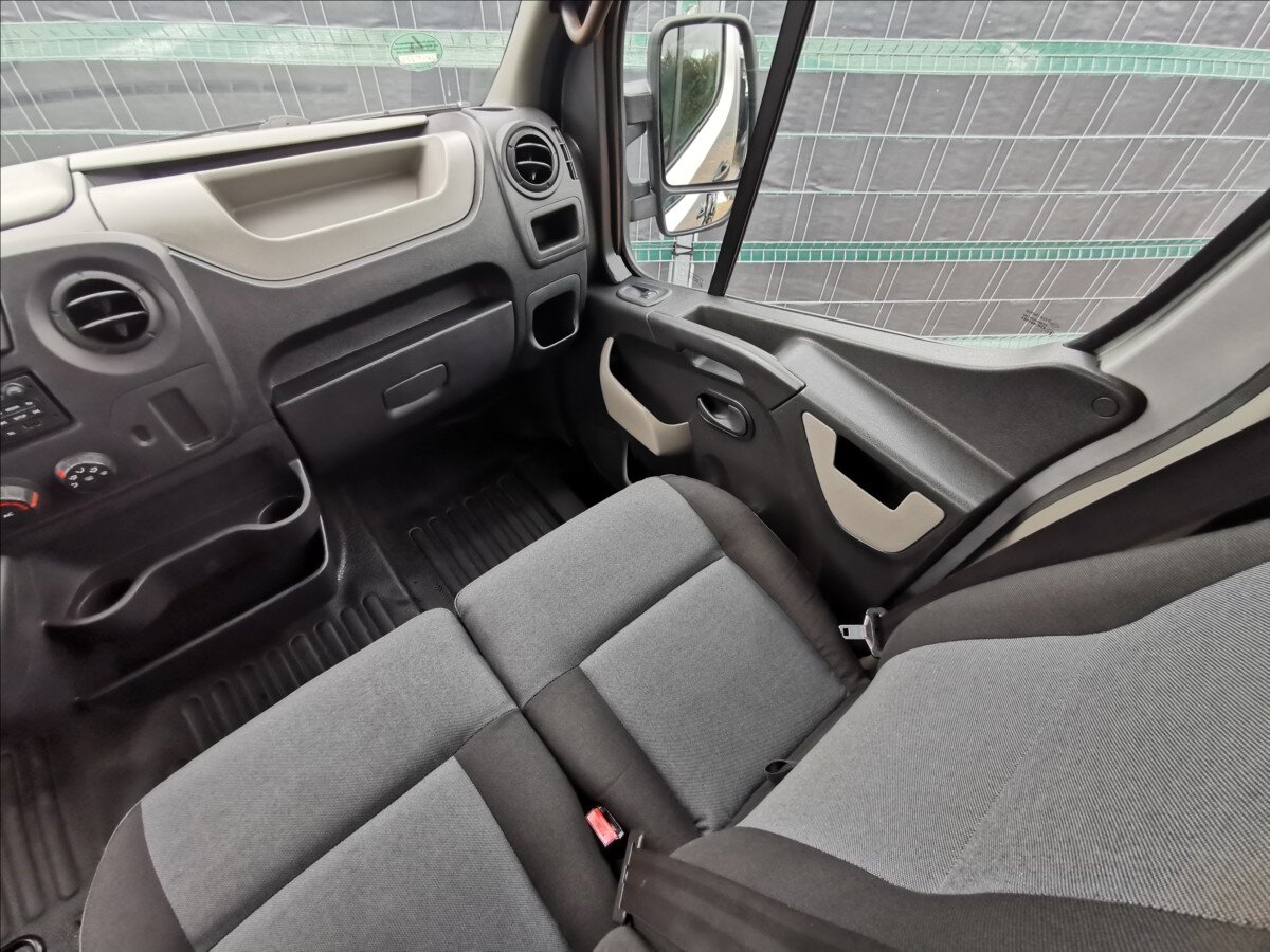 Renault Master Kombi 2,3 l 100 kw