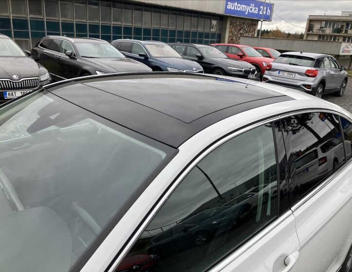 Volkswagen Passat Sedan / Limuzína 2,0 l 110 kw