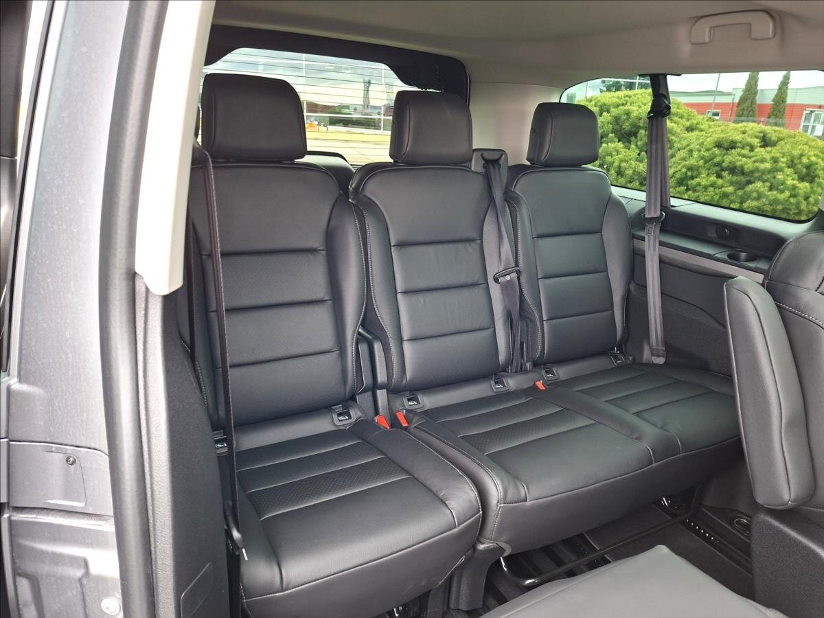 Citroën SpaceTourer MPV 2,0 l 130 kw