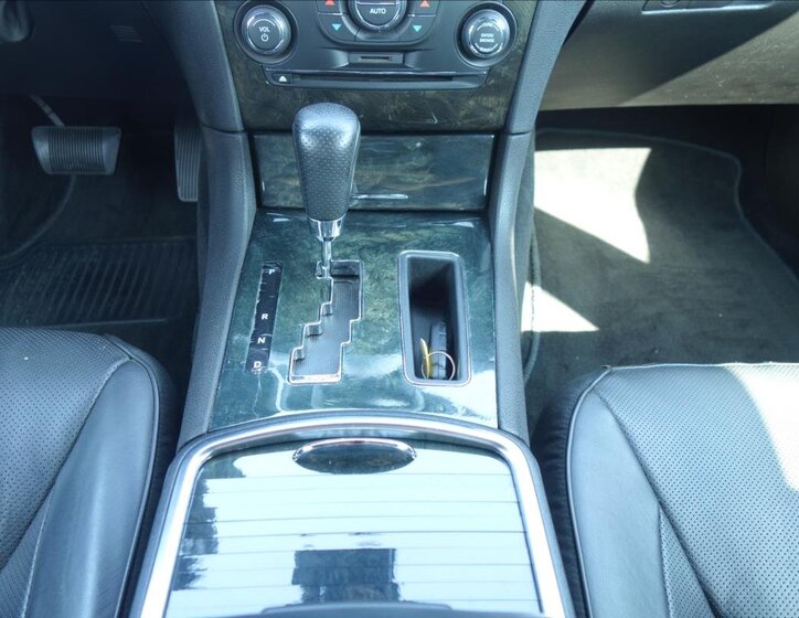 Lancia Thema Sedan 3,0 l 140 kw