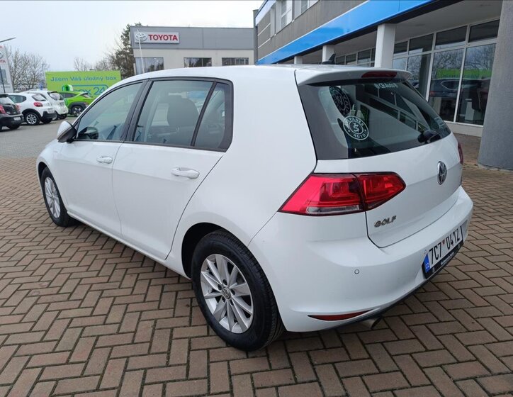 Volkswagen Golf Hatchback 1,2 l 81 kw