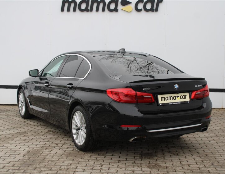 BMW Řada 5 Sedan / Limuzína 3,0 l 250 kw