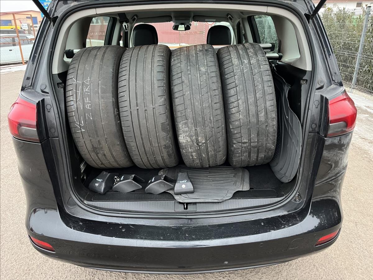 Opel Zafira MPV 1,6 l 100 kw