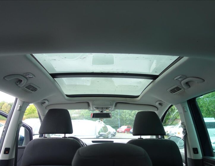 Volkswagen Sharan 19