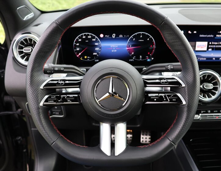 Mercedes-Benz GLB 25