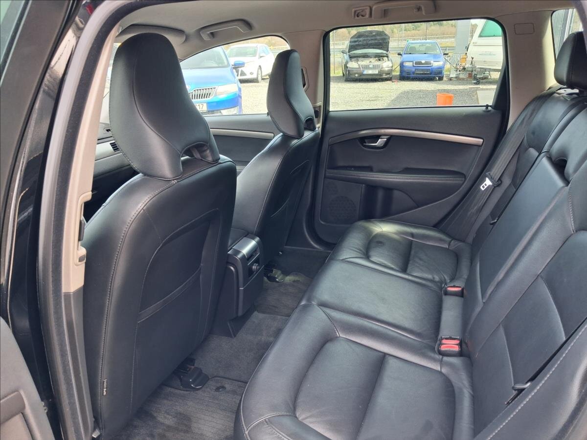 Volvo V70 Kombi 2,0 l 133 kw