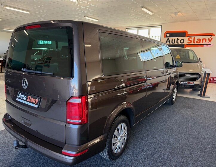 Volkswagen Caravelle 6