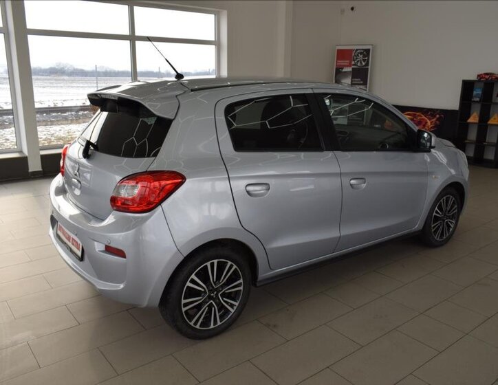 Mitsubishi Space Star 6