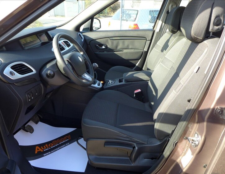 Renault Scénic Kombi 1,9 l 96 kw