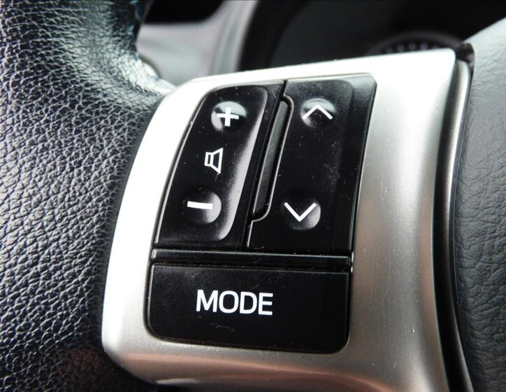 Toyota Yaris Hatchback 1,5 l 55 kw