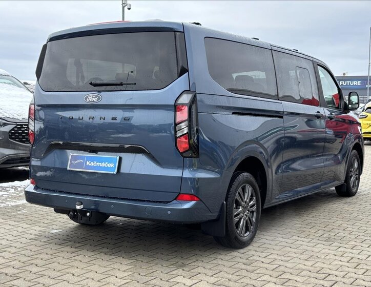 Ford Tourneo 5