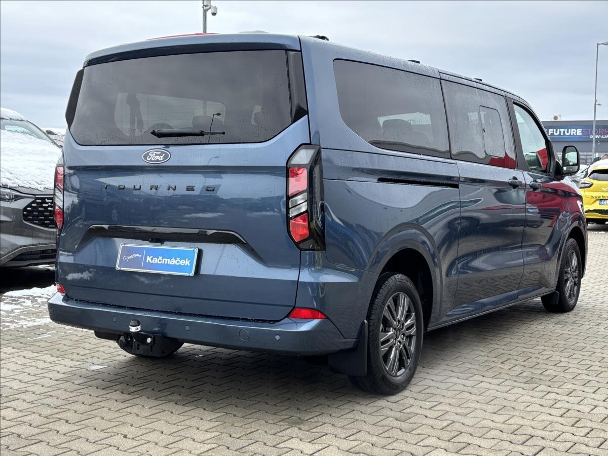 Ford Tourneo