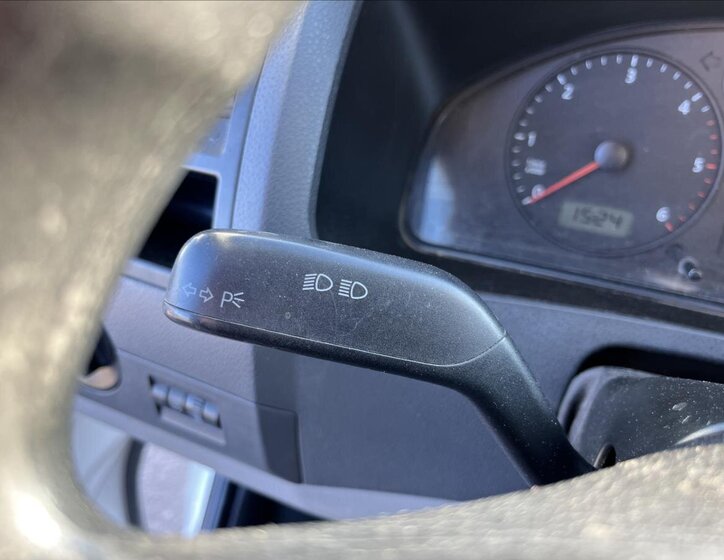 Volkswagen Transporter Valník 1,9 l 75 kw