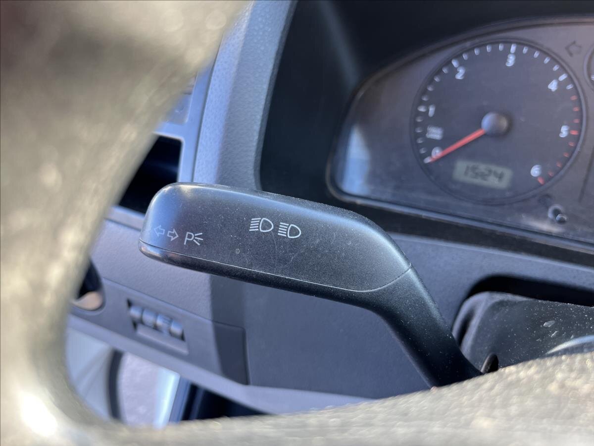 Volkswagen Transporter Valník 1,9 l 75 kw