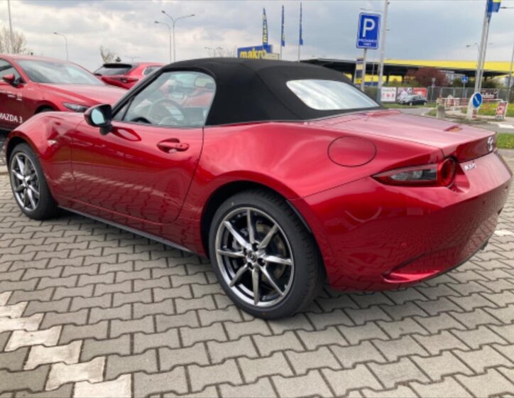 Mazda MX-5 Kabriolet 1,5 l 0