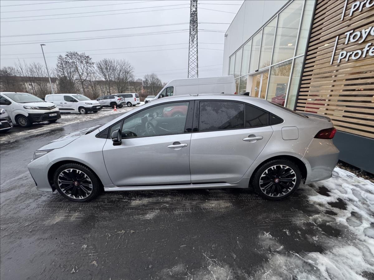 Toyota Corolla Sedan / Limuzína 1,8 l 72 kw