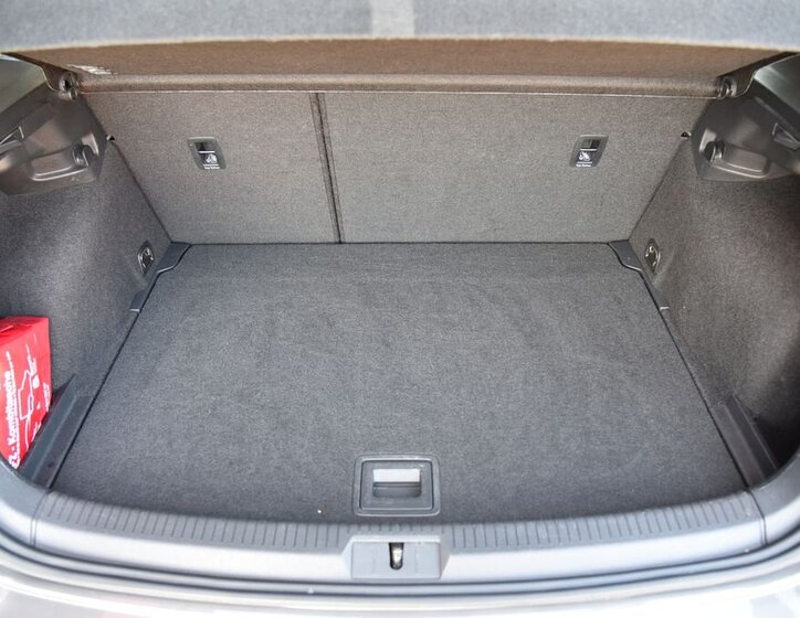 Volkswagen Golf Hatchback 1,2 l 77 kw