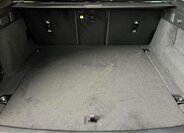 Land Rover Range Rover Velar SUV / Terénní 2,0 l 150 kw