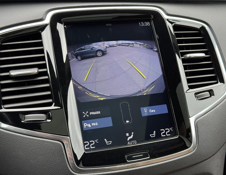 Volvo XC90 SUV / Terénní 2,0 l 173 kw