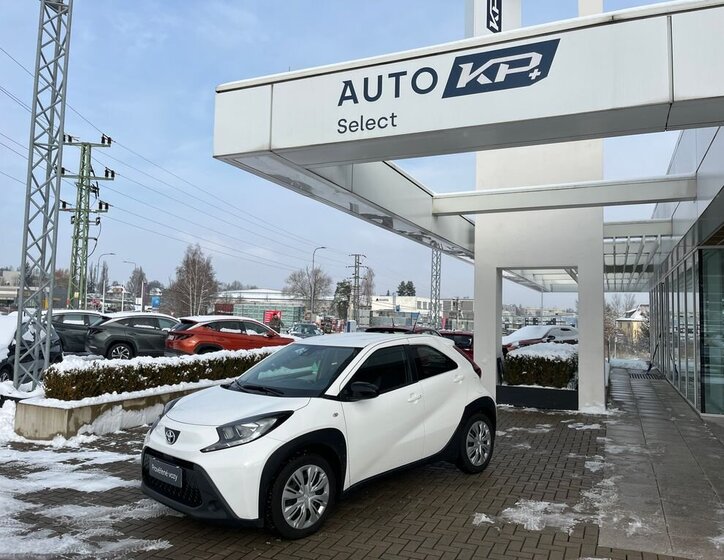 Toyota Aygo Hatchback 998,0 53 kw