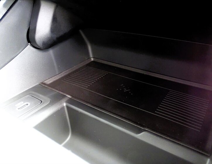 Land Rover Range Rover Velar SUV / Terénní 2,0 l 150 kw