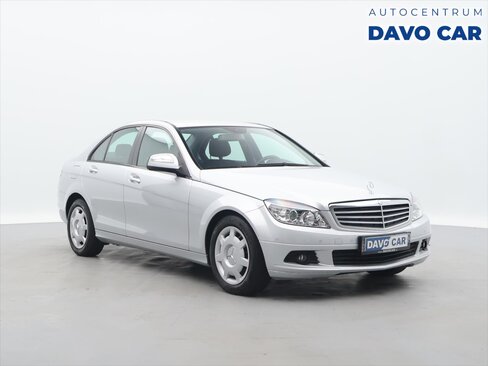 Mercedes-Benz Třídy C Sedan / Limuzína 2,1 l 100 kw